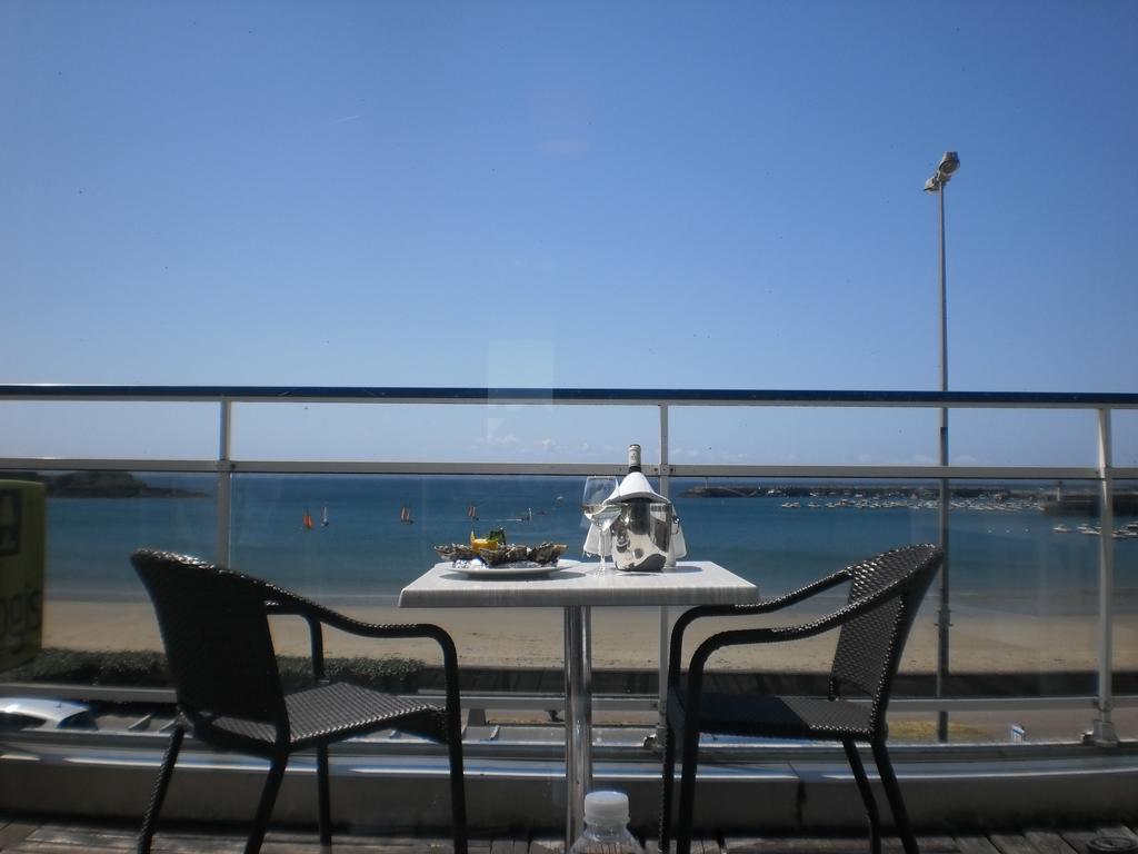 Hotel De La Plage Erquy Rom bilde