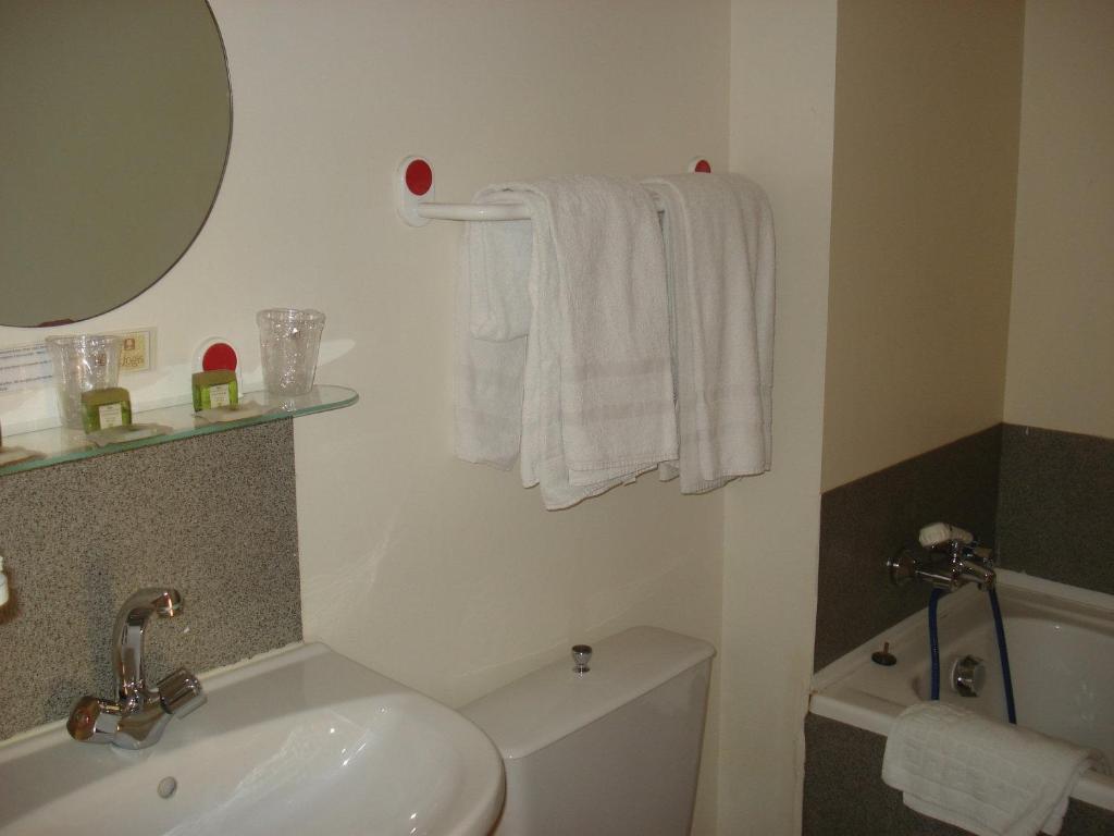 Hotel De La Plage Erquy Rom bilde